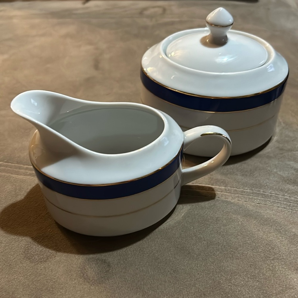 Muirfield Creamer and Sugar Set